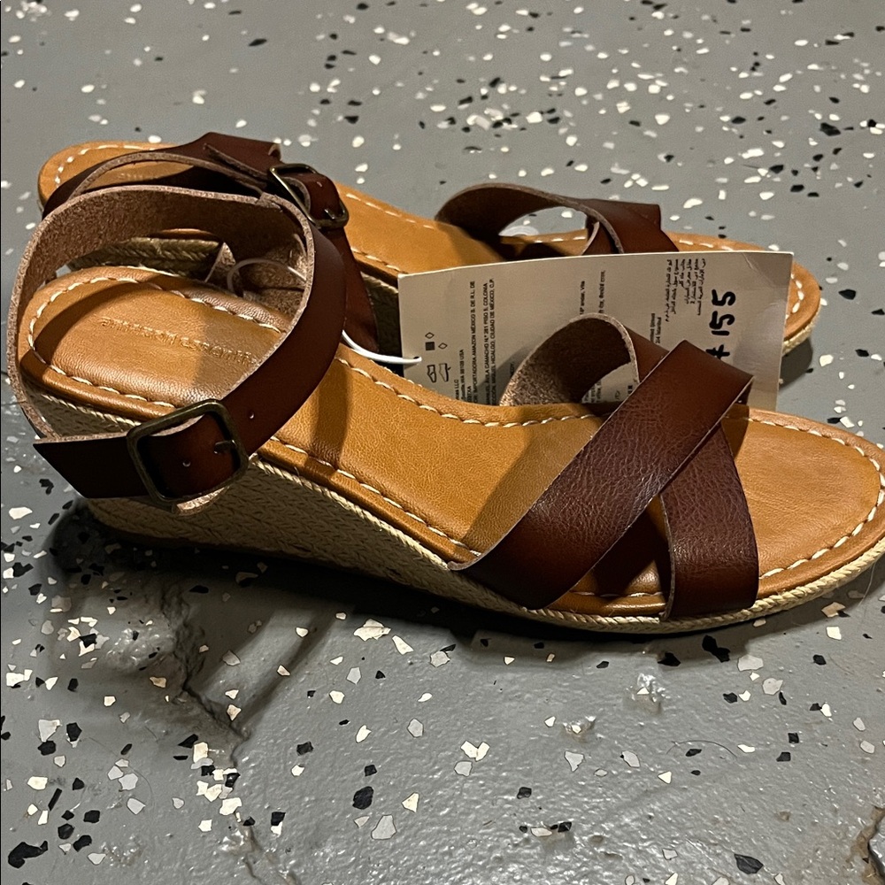 Brand new wedge sandals